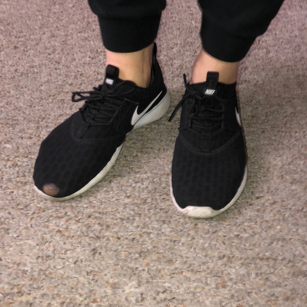 Nike Black and White Sneakers